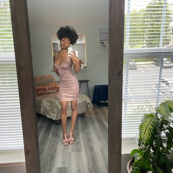 Pale Nude Pink Backless Lace MIDI Dress - Picture 15 of 16